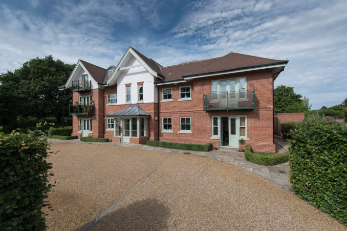 Sunningdale Apartments - External